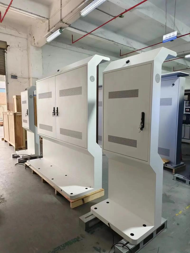 保定定制戶外廣告機安裝調試完成，專業生產廠家助力國內廣告發布升級